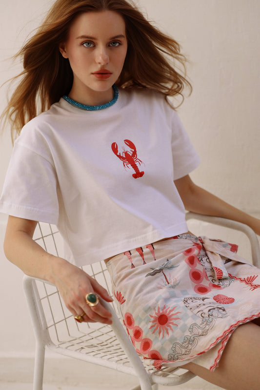 Lobster Cove I Cropped white T-shirt